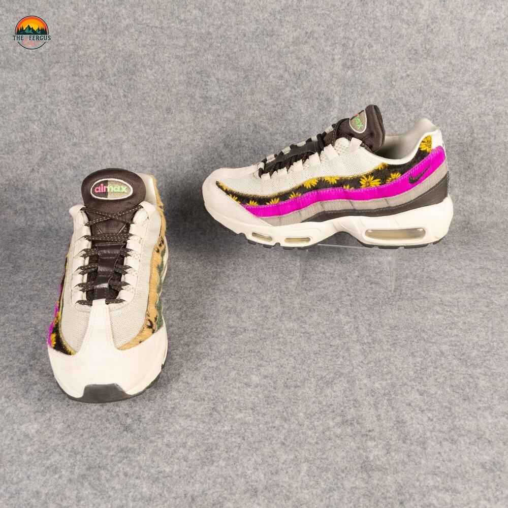 Nike Air Max 95 Athletic Sneaker White Multicolor Lace-Up Gorpcore Women's Sz 9